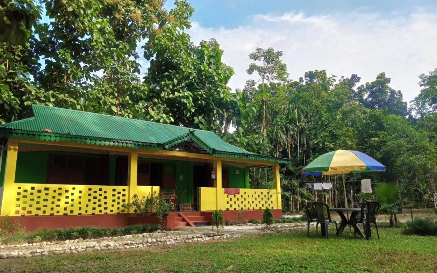 Leo Jungle Retreat By Stayapart , Jaldapara Madari Hat Eksteriør bilde