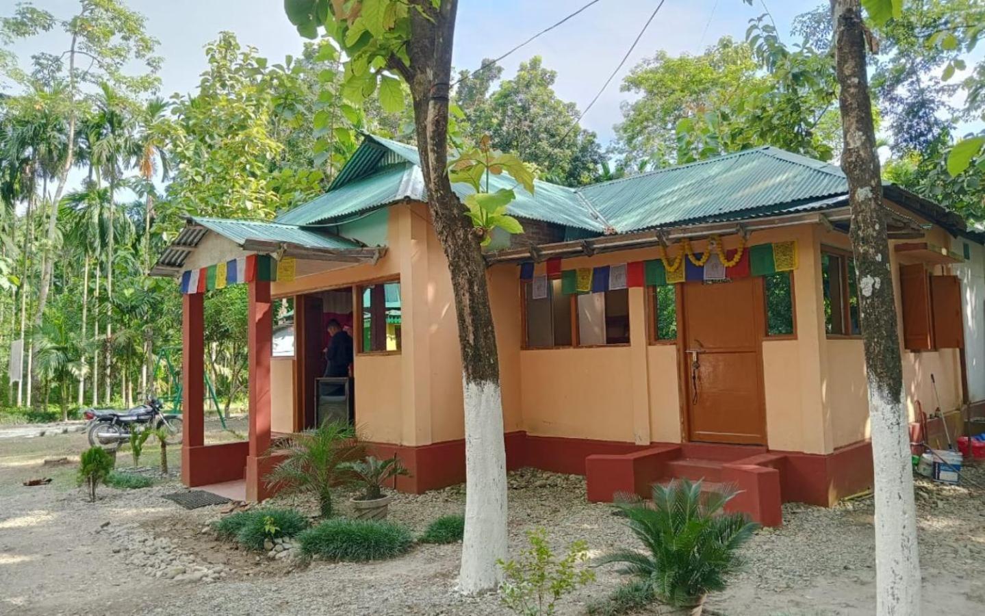 Leo Jungle Retreat By Stayapart , Jaldapara Madari Hat Eksteriør bilde